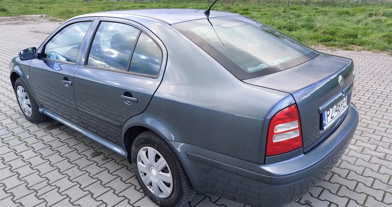 Skoda Octavia cena 8200 przebieg: 302530, rok produkcji 2005 z Pionki małe 172